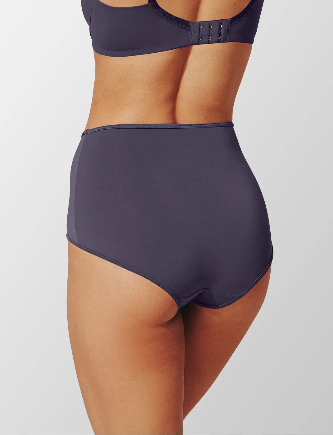 24/7 Classic Brief 3 Pack Box