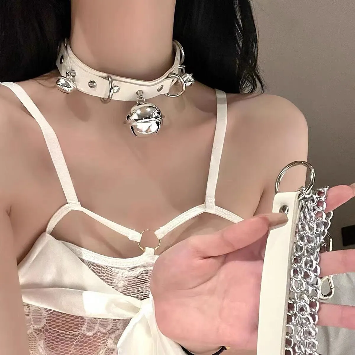 P-10  Classic big bell leather collar