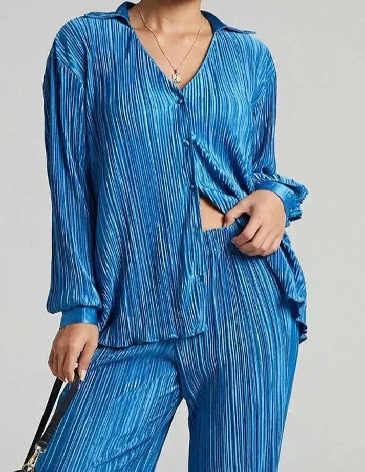 Women Vibrant Pleated Two-Piece Pants Set