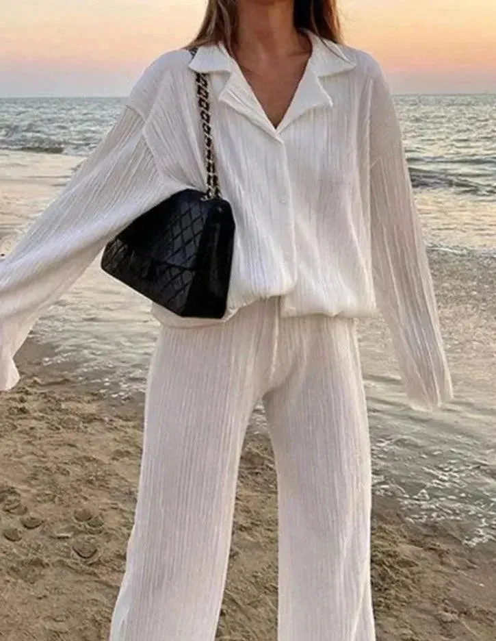 Women Vibrant Pleated Two-Piece Pants Set