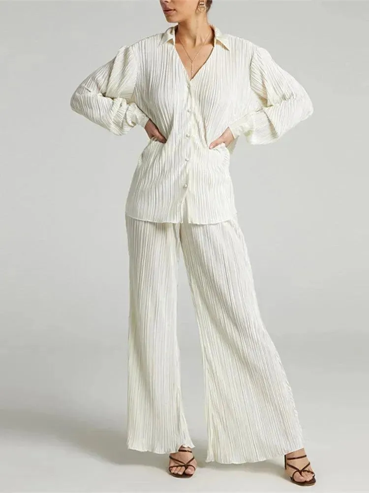Women Vibrant Pleated Two-Piece Pants Set
