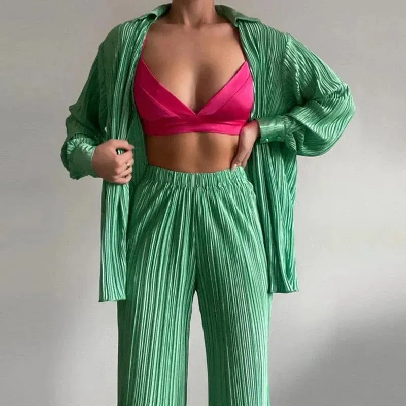 Women Vibrant Pleated Two-Piece Pants Set