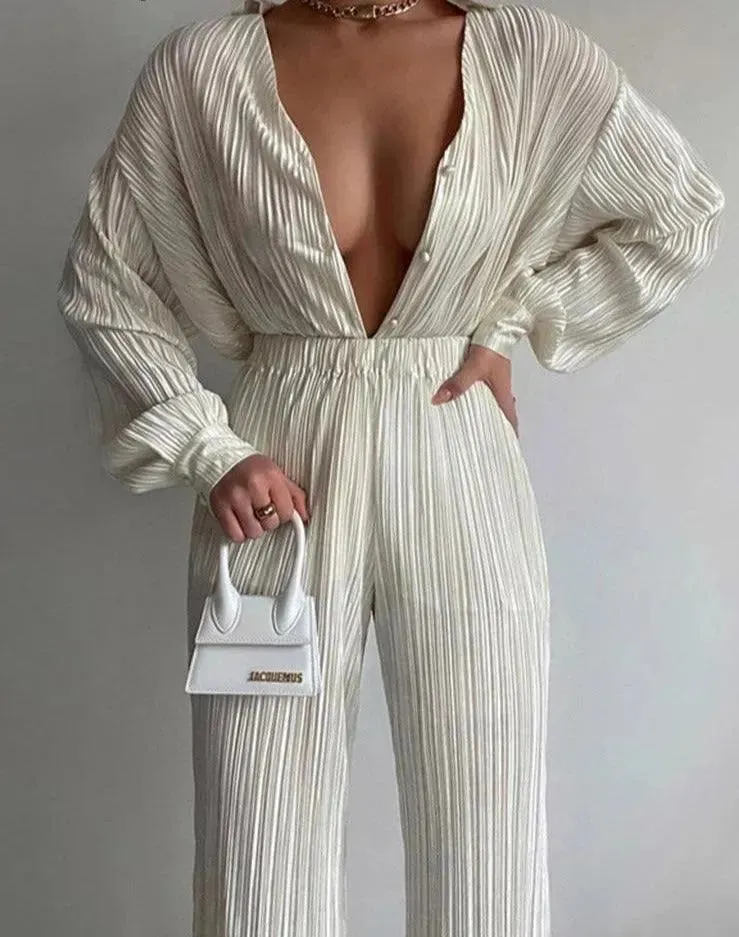 Women Vibrant Pleated Two-Piece Pants Set